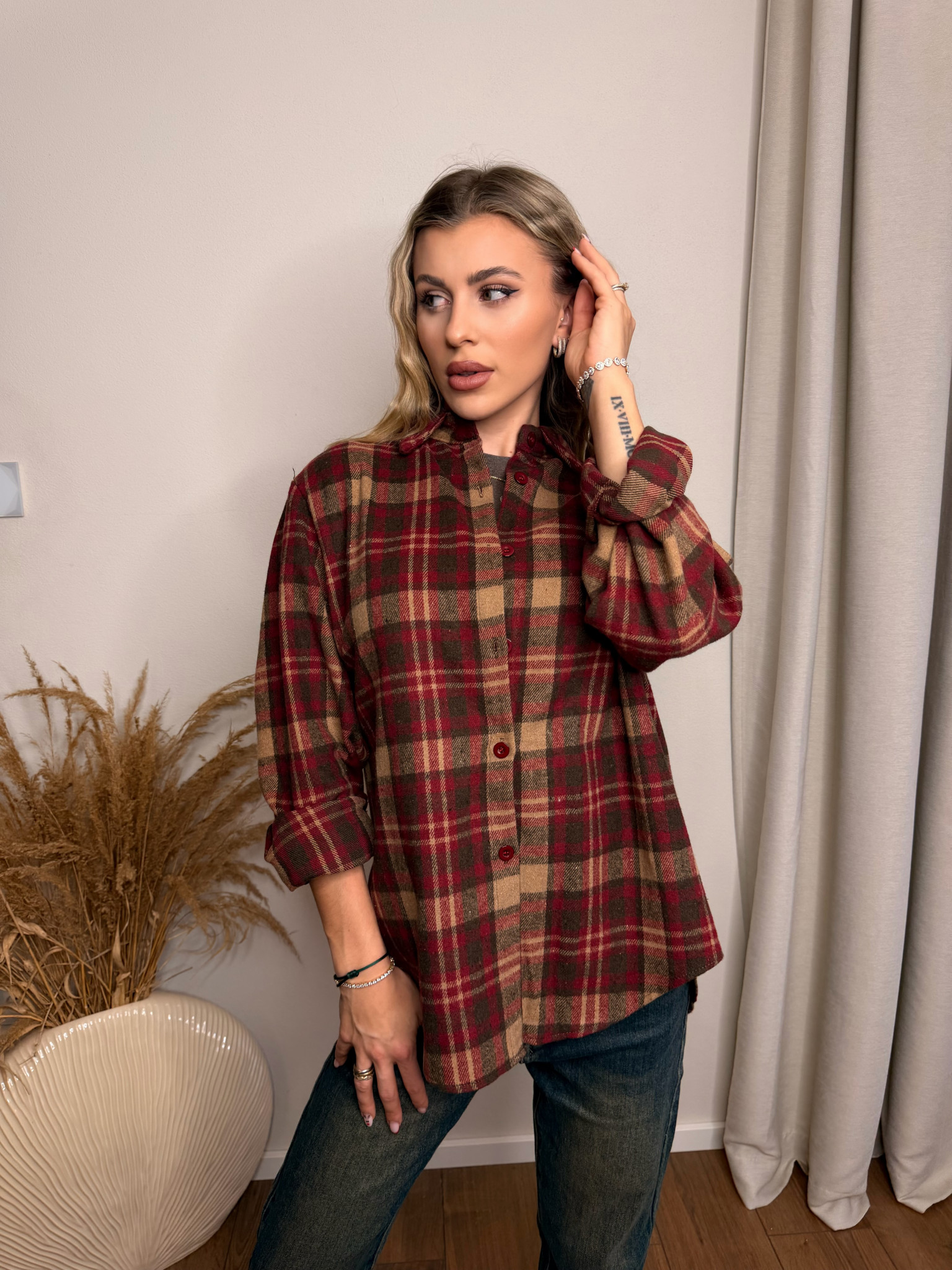 Károvaná košeľa v červeno-hnedých tónoch